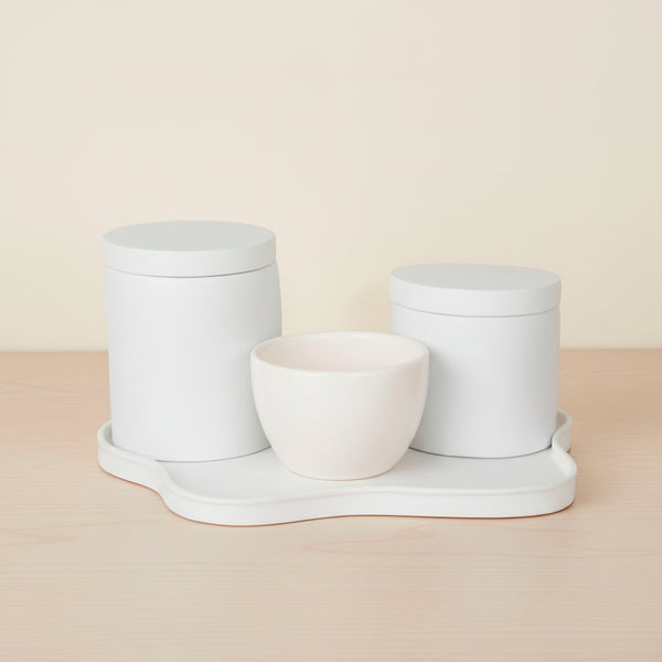 KIT DE HIGIENE ABSTRATO BRANCO COM BANDEJA