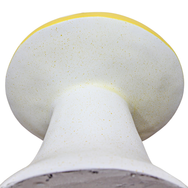 BANQUINHO COGUMELO DE RESINA AMARELO