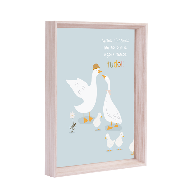 QUADRO PATINHOS COM FUNDO AZUL (MOLDURANGG)