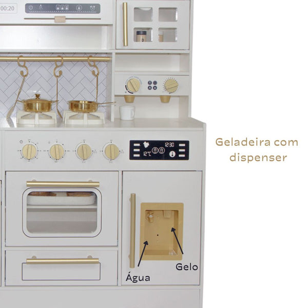 COZINHA FUNCIONAL E ACESSORIOS COM DETALHES EM BRANCO E DOURADO