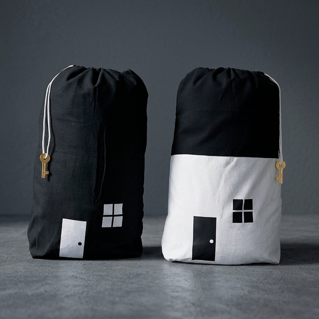 JG 2 CESTO BRINQUEDO CASINHA PRETO E BRANCO