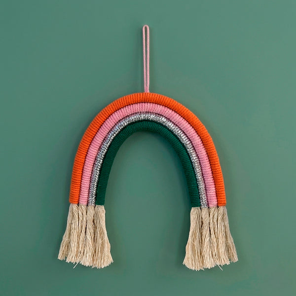 ADORNO ARCO IRIS DETALHE PRATA 4