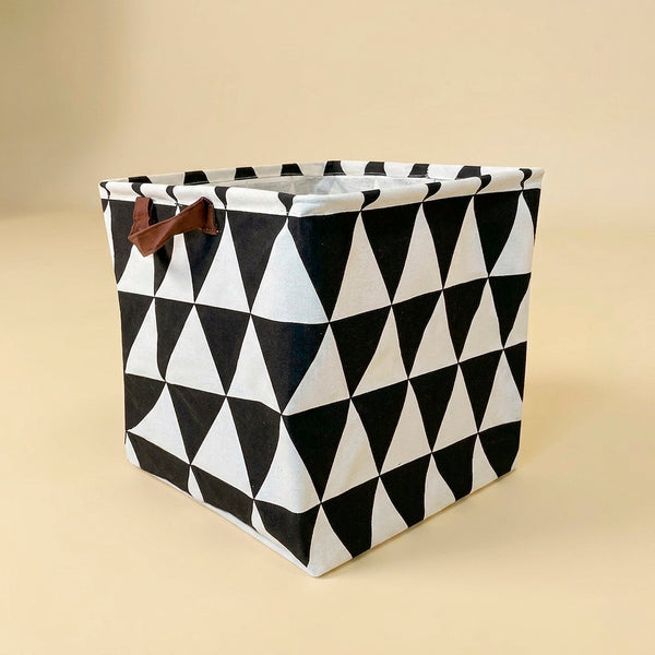 CESTO DE BRINQUEDO TRIANGULOS