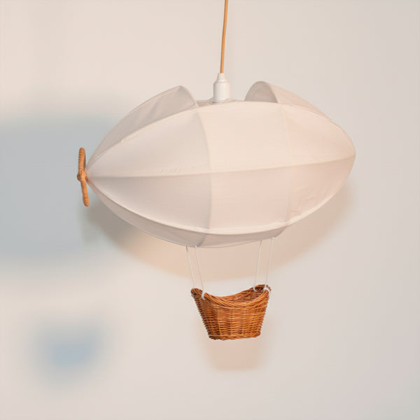 LUMINARIA DE TETO DIRIGIVEL COM DETALHES EM RATTAN