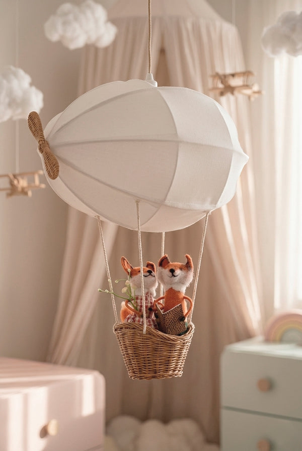 LUMINARIA DE TETO DIRIGIVEL COM DETALHES EM RATTAN