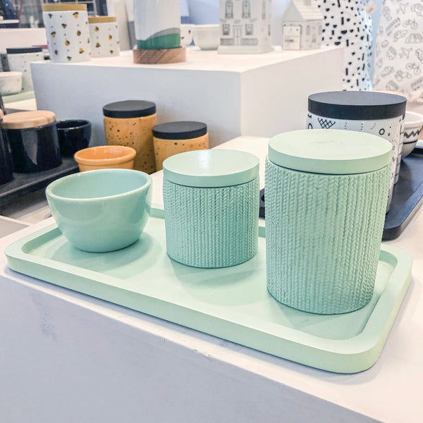 BANDEJA BORDA RASA VERDE