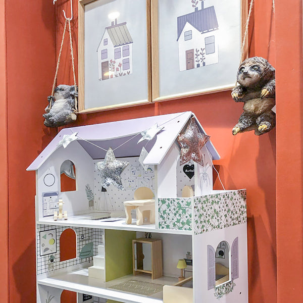 ESCULTURA DE PAREDE BALANCA PREGUICA