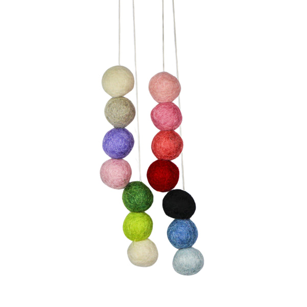 ADORNO NUVEM COM POMPOM ROSA